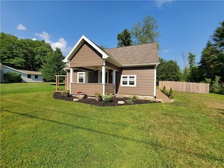 14212 Primrose Dr, Linesville, PA 16424