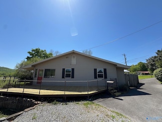 5663 Alabama 79, Guntersville, AL 35976