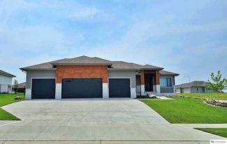 11602 S 116th St, Papillion, NE 68046