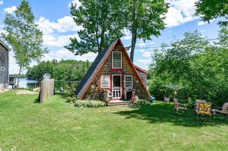 652 Chemo Pond Rd, Eddington, ME 04428