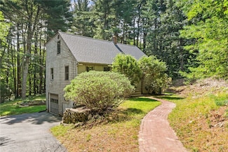 30 Pacheco Dr, North Smithfield, RI 02896