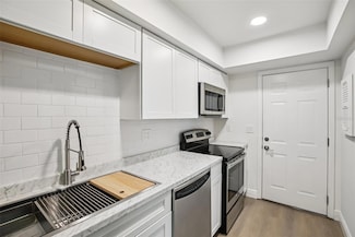 2906 Lichen Ln Unit B, Clearwater, FL 33760