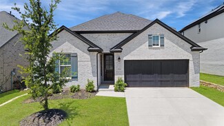 204 Savannah Ln, Oak Point, TX 75068