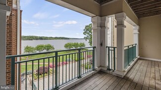 440 Belmont Bay Dr Unit 302, Woodbridge, VA 22191