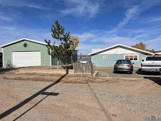 407 & 409 E Barranca St, Conchas Dam, NM 88416