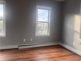 95 1st St, Elizabeth, NJ 07206