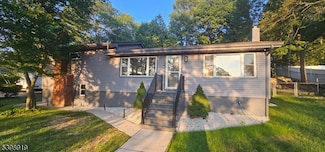 141 W End Ave, Hopatcong, NJ 07843