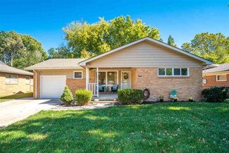618 Charles Ave, Mulvane, KS 67110