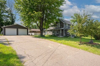 518 Bridge St N, Cannon Falls, MN 55009