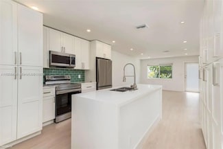 1421 NE 30th Ct Unit 1412, Oakland Park, FL 33334