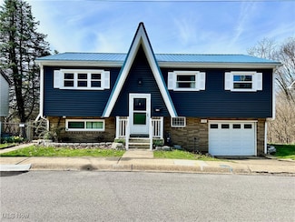112 Cloma Cir, Weirton, WV 26062