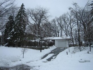 943 Lennox St, Ann Arbor, MI 48103