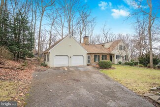 1922 Rosepointe Way, Spring Grove, PA 17362