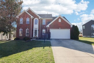 25 Clearwater Dr, Brunswick, OH 44212