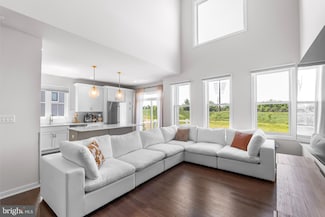 65 Tamarack Cir, Eagleville, PA 19403