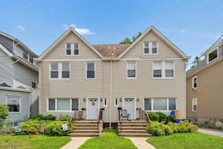 77 Chestnut St, Rutherford, NJ 07070