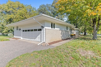 17020 County Road 6, Plymouth, MN 55447