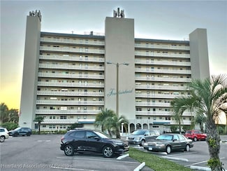 2131 Lakeview Dr Unit 400, Sebring, FL 33870