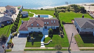 46 Riviera Dr S, Massapequa, NY 11758