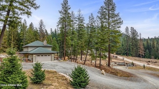 55 Moore Creek Rd, Sagle, ID 83860