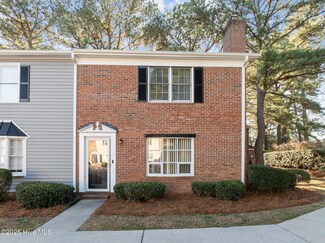 100 David Dr Unit E-13, Greenville, NC 27858