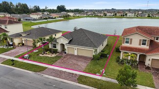 851 Bent Creek Dr, Fort Pierce, FL 34947