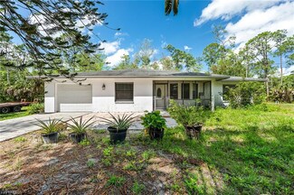 2121 17th St SW, Naples, FL 34117