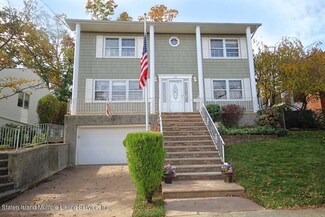 744 Craig Ave, Staten Island, NY 10307