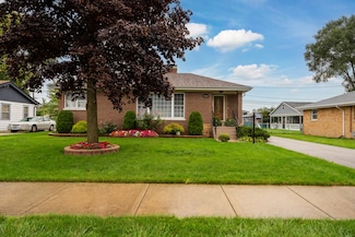 8045 Newland Ave, Burbank, IL 60459