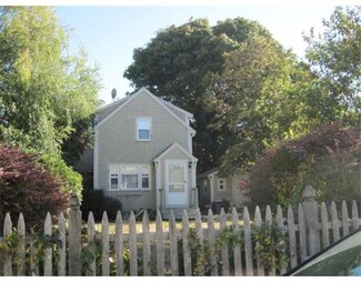28 B St, Hull, MA 02045