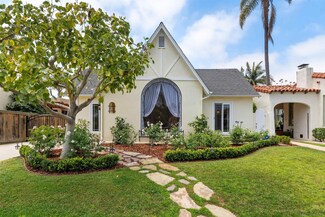 4910 Kensington Dr, San Diego, CA 92116