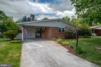 1604 Shady Brook Rd, Wilmington, DE 19803