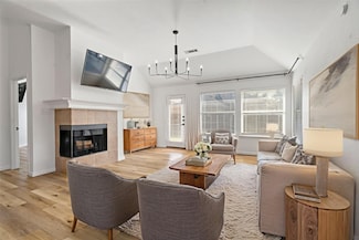 200 Valley View Dr, Waxahachie, TX 75167