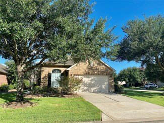 2429 Alamanni Dr, Pearland, TX 77581