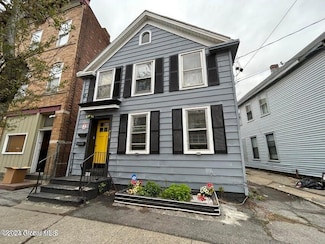 215 Front St, Schenectady, NY 12305