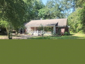 877 Fm 2665, Goodrich, TX 77335