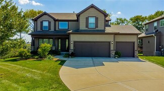 18303 W 194th Terrace, Spring Hill, KS 66083