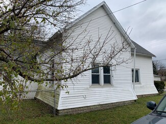 224 W 38th St, Marion, IN 46953