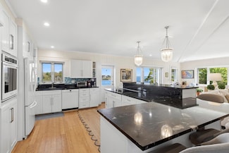 47 Rampasture Rd Unit . M, Hampton Bays, NY 11946