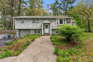 428 Foster Rd, Tewksbury, MA 01876