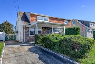 84 Marion St, Carteret, NJ 07008