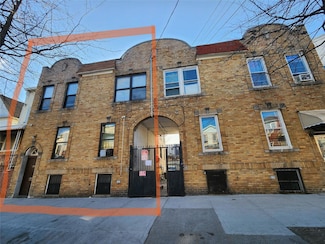 3446 107th St, Corona, NY 11368