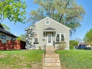 3800 Quail Ave N, Robbinsdale, MN 55422