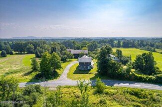 44 Blizzard Rd, Stillwater, NY 12170