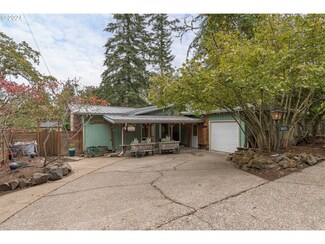 3835 Watkins Ln, Eugene, OR 97405