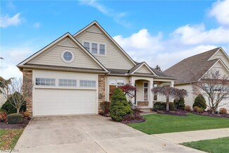 222 Prestwick Dr, Broadview Heights, OH 44147