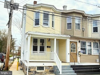 251 Henry St, Trenton, NJ 08611