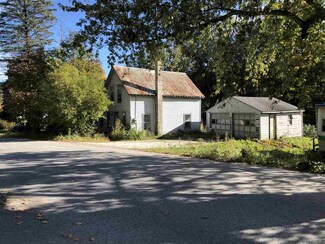1 East St, Huntington, VT 05462