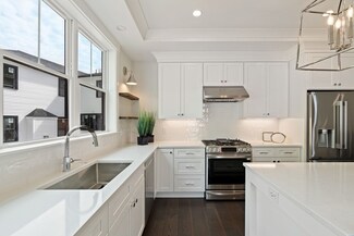 7 Milk St, Natick, MA 01760