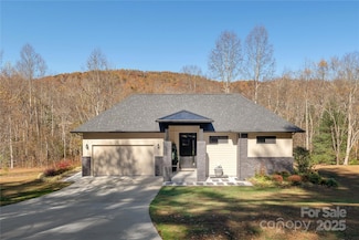 2049 Brookside Camp Rd, Hendersonville, NC 28792